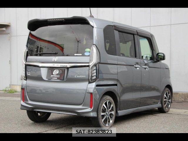 Honda N BOX CUSTOM 2019-11 8830732-2