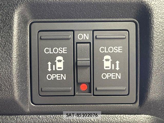 Honda N BOX CUSTOM 2026-07 8830674-5