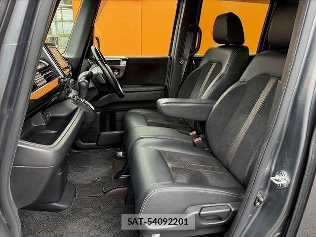 Honda N BOX CUSTOM 2018-05 8830731-16