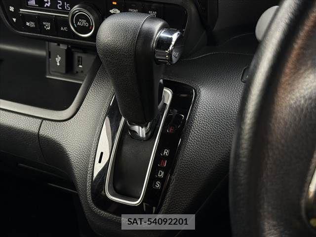 Honda N BOX CUSTOM 2018-05 8830731-24