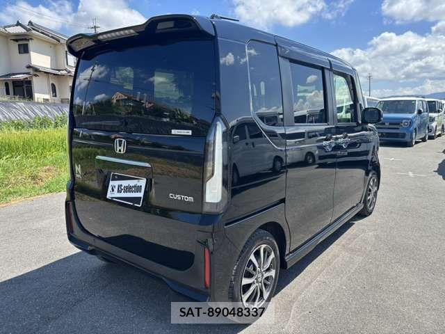 Honda N BOX CUSTOM 2023-12 8830715-6