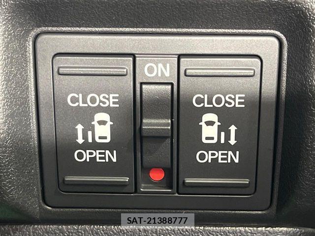Honda N BOX CUSTOM 2026-08 8830683-4