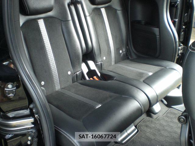Honda N BOX CUSTOM 2023-11 8830711-10