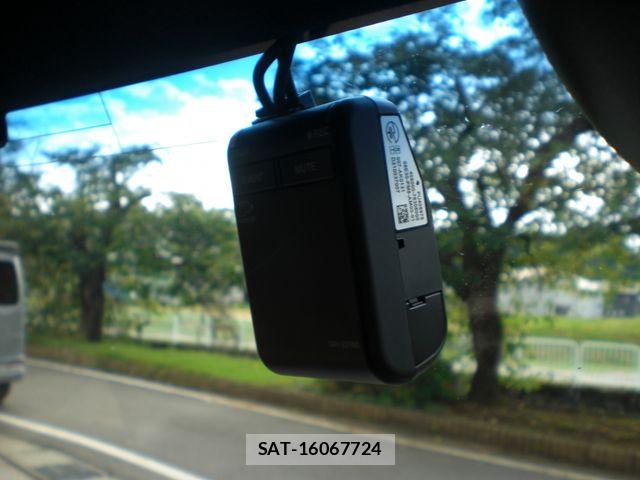 Honda N BOX CUSTOM 2023-11 8830711-19