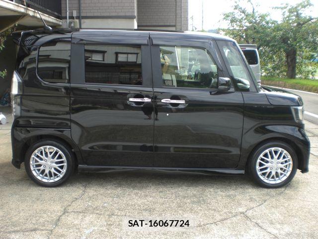 Honda N BOX CUSTOM 2023-11 8830711-4