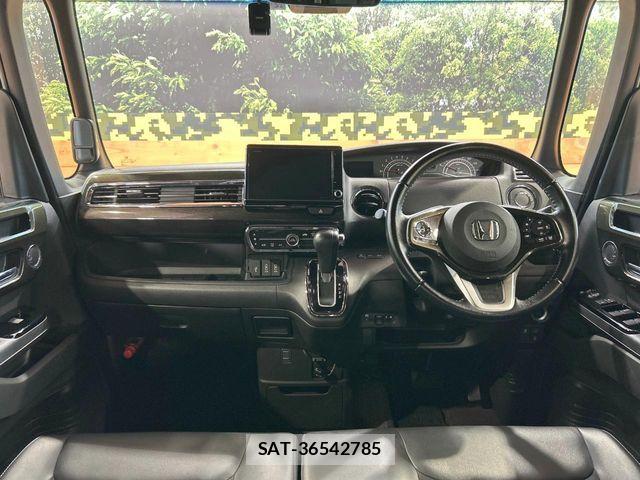 Honda N BOX CUSTOM 2017-12 8830712-1