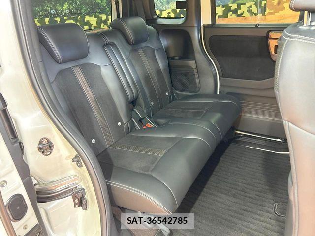 Honda N BOX CUSTOM 2017-12 8830712-8