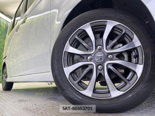 Honda N BOX CUSTOM 2023-10 8830706-13
