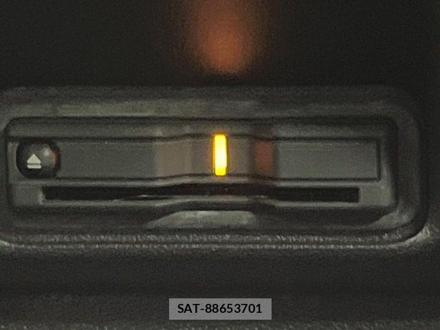 Honda N BOX CUSTOM 2023-10 8830706-6