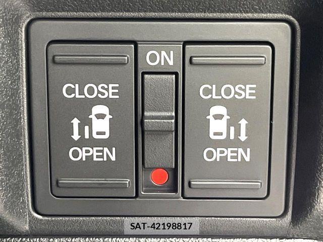 Honda N BOX CUSTOM 2026-08 8830676-2