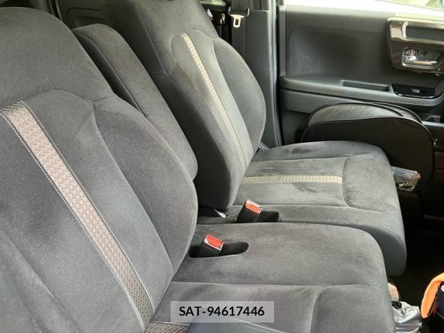 Honda N BOX CUSTOM 2020-02 8830719-11