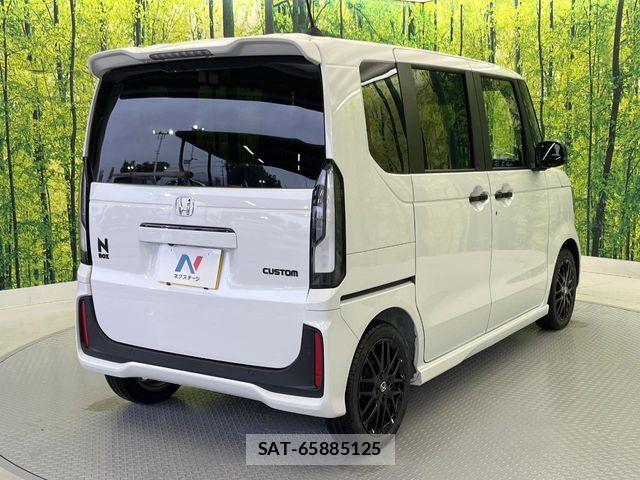 Honda N BOX CUSTOM 2026-08 8830670-17