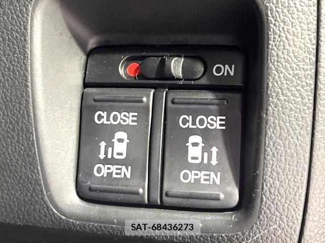 Honda N BOX CUSTOM 2015-09 8830751-4
