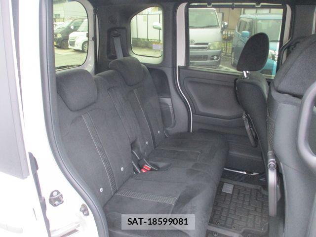 Honda N BOX CUSTOM 2022-12 8830718-13