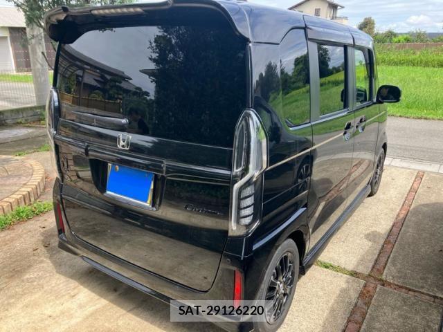 Honda N BOX CUSTOM 2022-02 8830725-3
