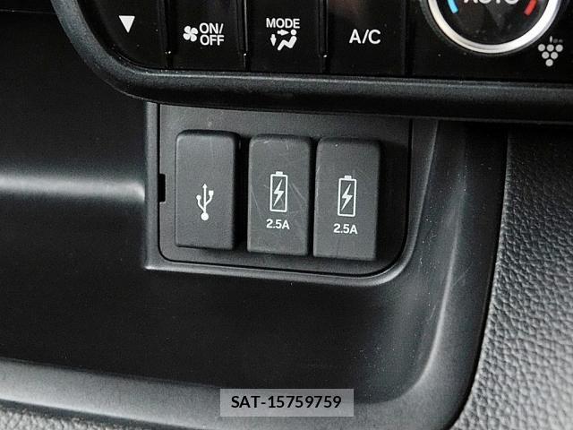 Honda N BOX CUSTOM 2018-06 8830737-19