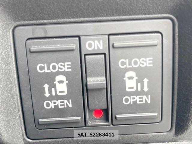 Honda N BOX CUSTOM 2023-10 8830691-3