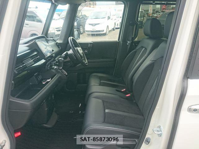 Honda N BOX CUSTOM 2022-09 8830695-11