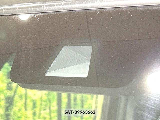 Honda N BOX CUSTOM 2018-04 8830733-2