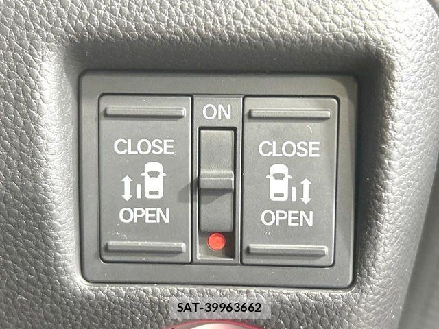 Honda N BOX CUSTOM 2018-04 8830733-3