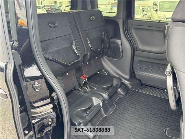 Honda N BOX CUSTOM 2022-02 8830722-9