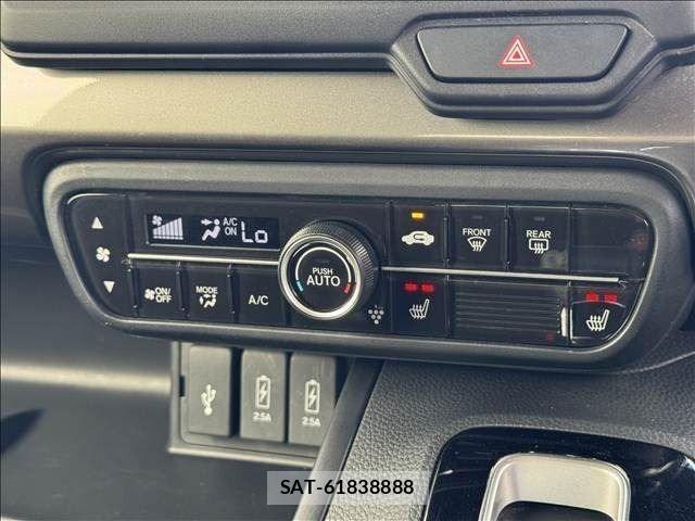 Honda N BOX CUSTOM 2022-02 8830722-21