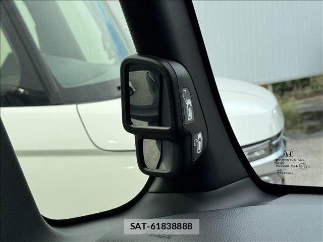 Honda N BOX CUSTOM 2022-02 8830722-29