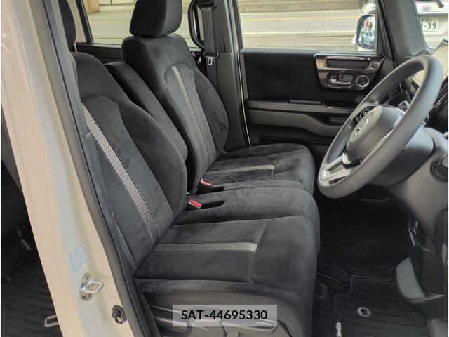 Honda N BOX CUSTOM 2019-08 8830734-14