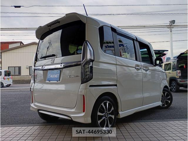 Honda N BOX CUSTOM 2019-08 8830734-2