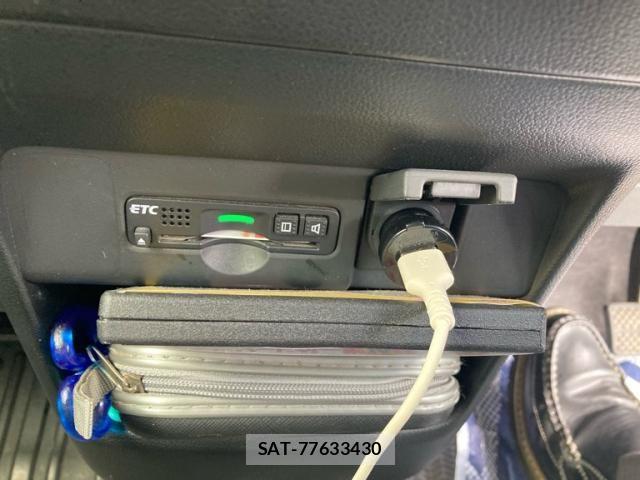 Honda N BOX CUSTOM 2016-02 8830757-17