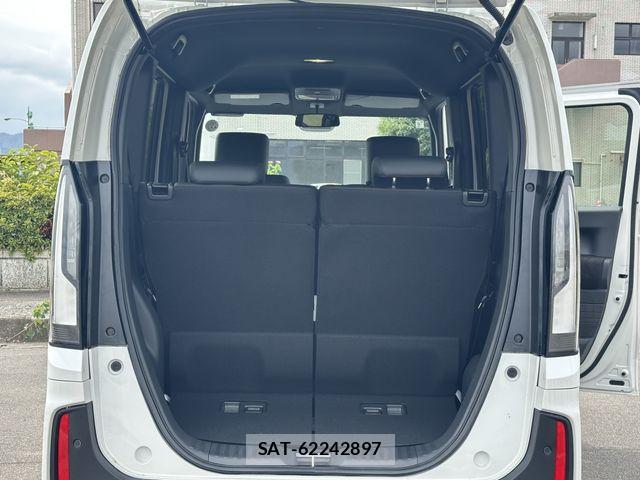 Honda N BOX CUSTOM 2026-05 8830672-13