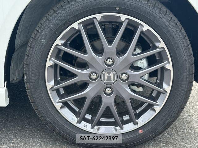 Honda N BOX CUSTOM 2026-05 8830672-16