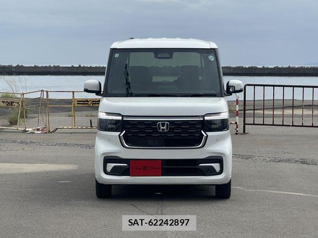 Honda N BOX CUSTOM 2026-05 8830672-17