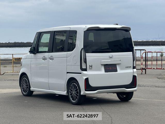 Honda N BOX CUSTOM 2026-05 8830672-19