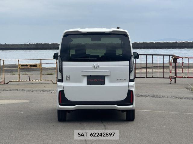 Honda N BOX CUSTOM 2026-05 8830672-20