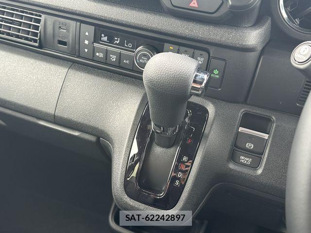 Honda N BOX CUSTOM 2026-05 8830672-5