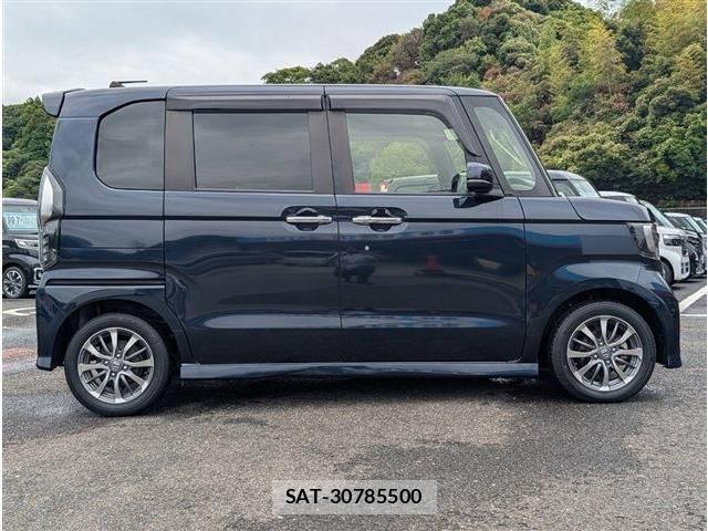 Honda N BOX CUSTOM 2022-10 8850101-9