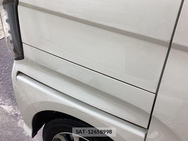 Honda N BOX CUSTOM 2021-10 8850118-18