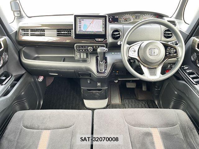 Honda N BOX CUSTOM 2019-01 8850105-1