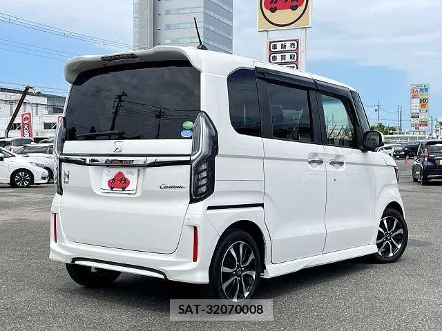 Honda N BOX CUSTOM 2019-01 8850105-2