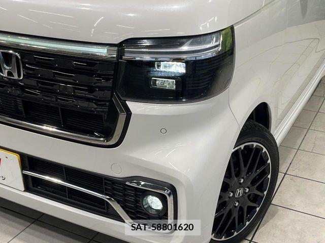 Honda N BOX CUSTOM 2023-10 8850084-11