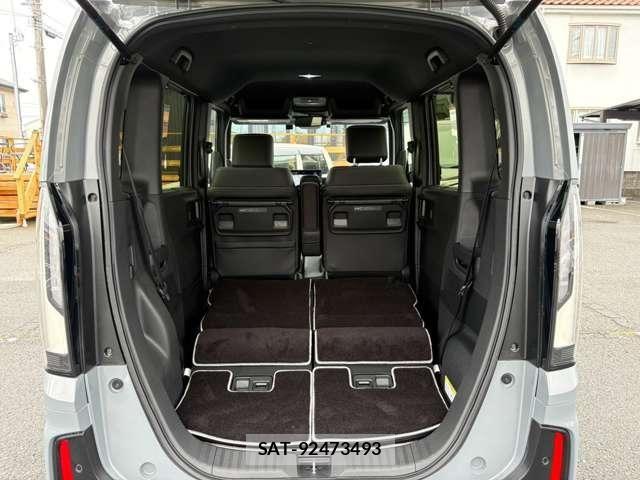 Honda N BOX CUSTOM 2024-01 8850092-18
