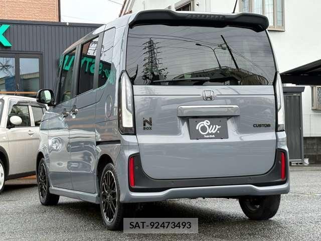 Honda N BOX CUSTOM 2024-01 8850092-6
