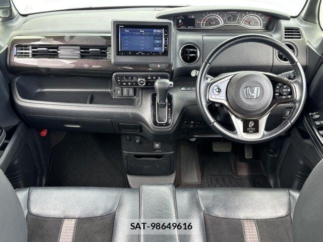 Honda N BOX CUSTOM 2020-06 8850111-1