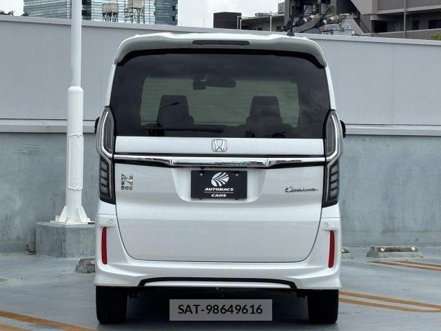 Honda N BOX CUSTOM 2020-06 8850111-22