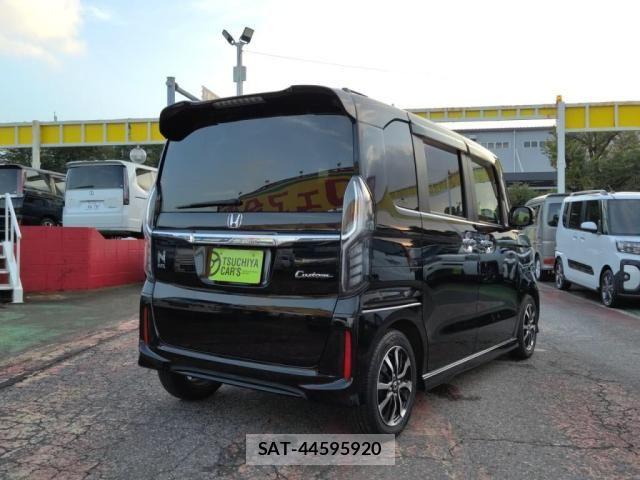 Honda N BOX CUSTOM 2017-11 8850117-1