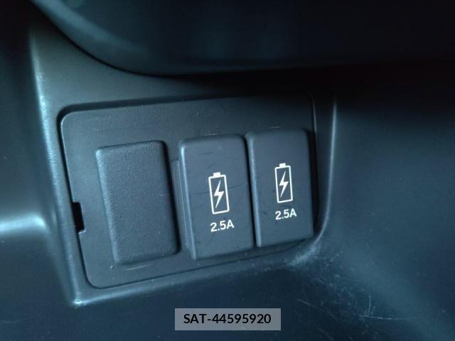 Honda N BOX CUSTOM 2017-11 8850117-19
