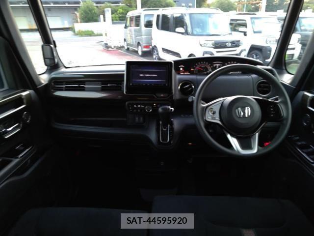 Honda N BOX CUSTOM 2017-11 8850117-2