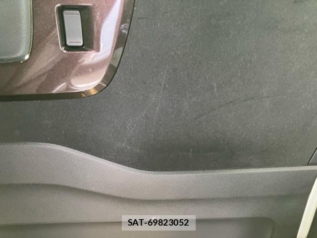 Honda N BOX CUSTOM 2017-10 8850132-16