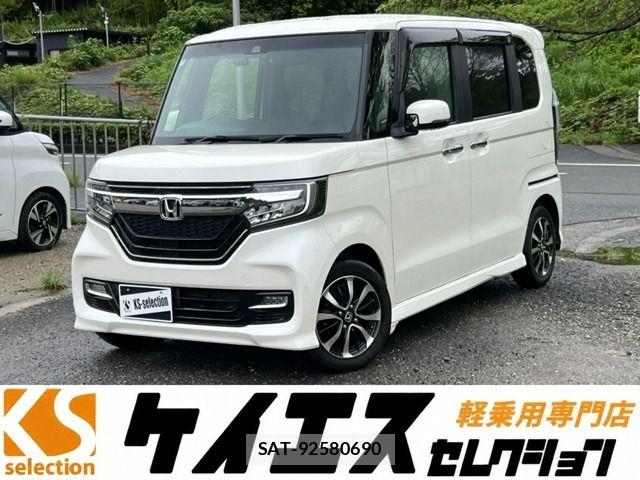 Honda N BOX CUSTOM 2018-02 8850122-0